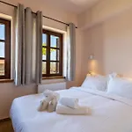 Meliades Luxury * 아라초바