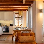 Meliades Luxury