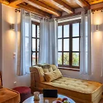Meliades Luxury *