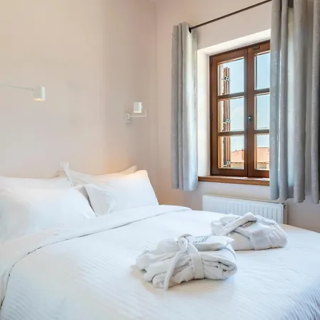 Meliades Luxury *