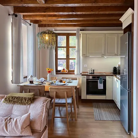Meliades Luxury