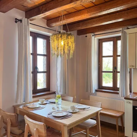 Meliades Luxury * أراخوفا