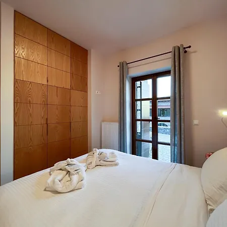 فيلة Meliades Luxury